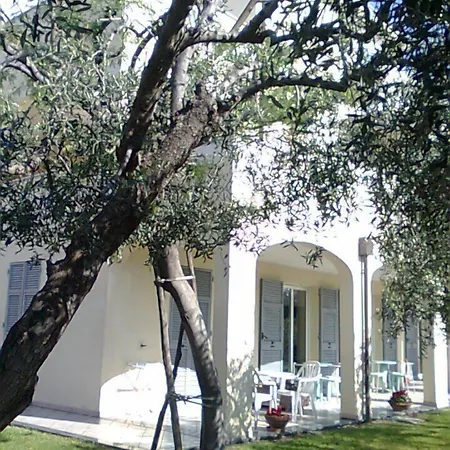 아파트호텔 Carmen Fronte Mare A 50 Mt 피에트라리구레