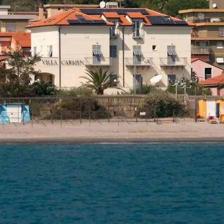 Carmen Fronte Mare A 50 Mt 아파트호텔 4*