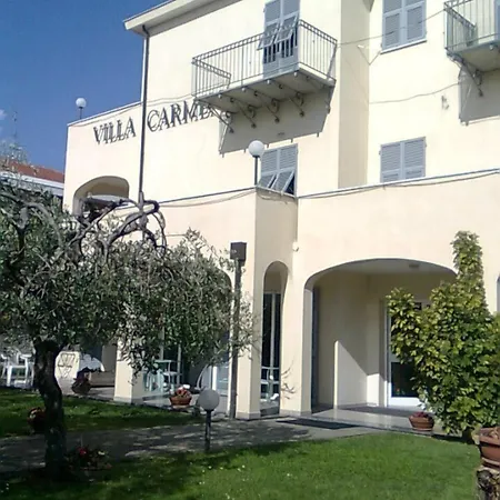 Carmen Fronte Mare A 50 Mt Apart-hotel