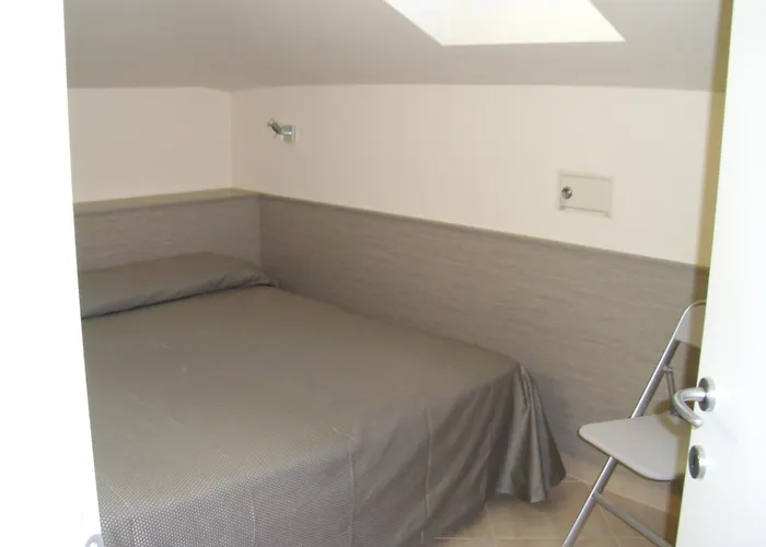 Carmen Fronte Mare A 50 Mt 公寓式酒店 4*